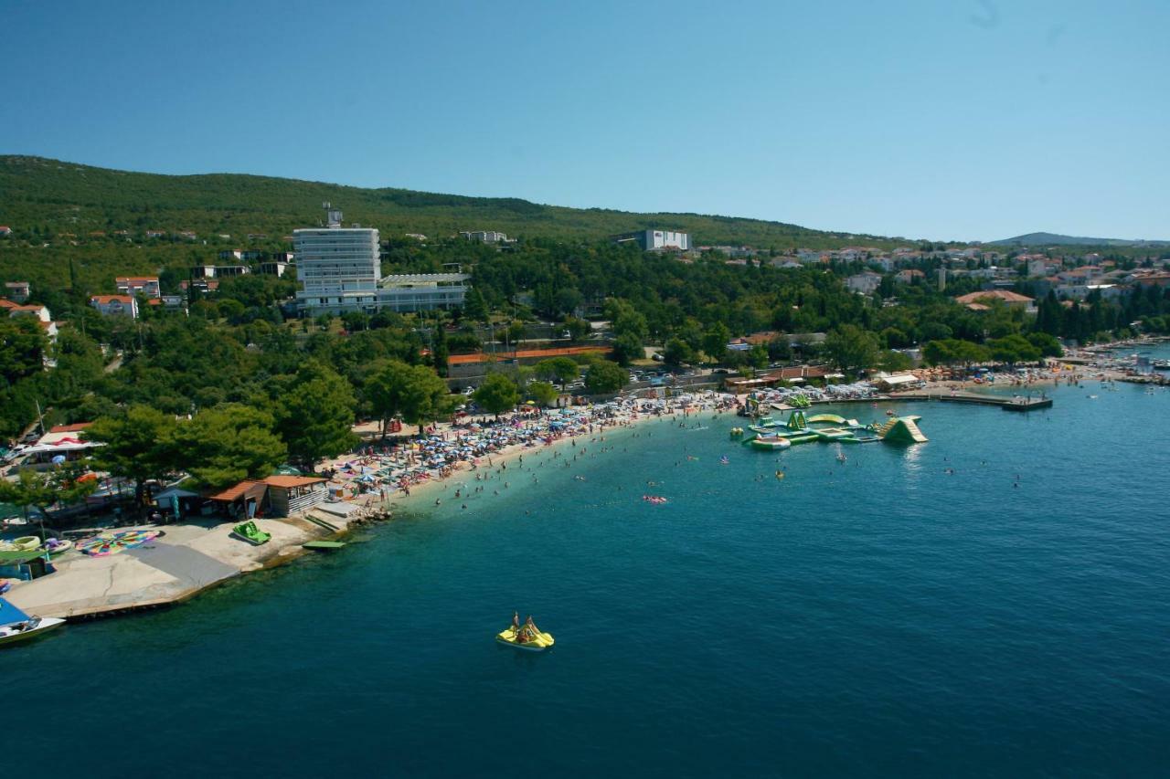 Apartments Boti Dramalj Kültér fotó